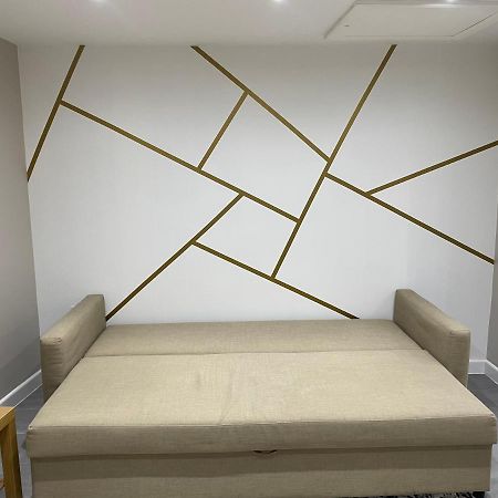 One Bedroom Apartment Goodmayes Екстериор снимка