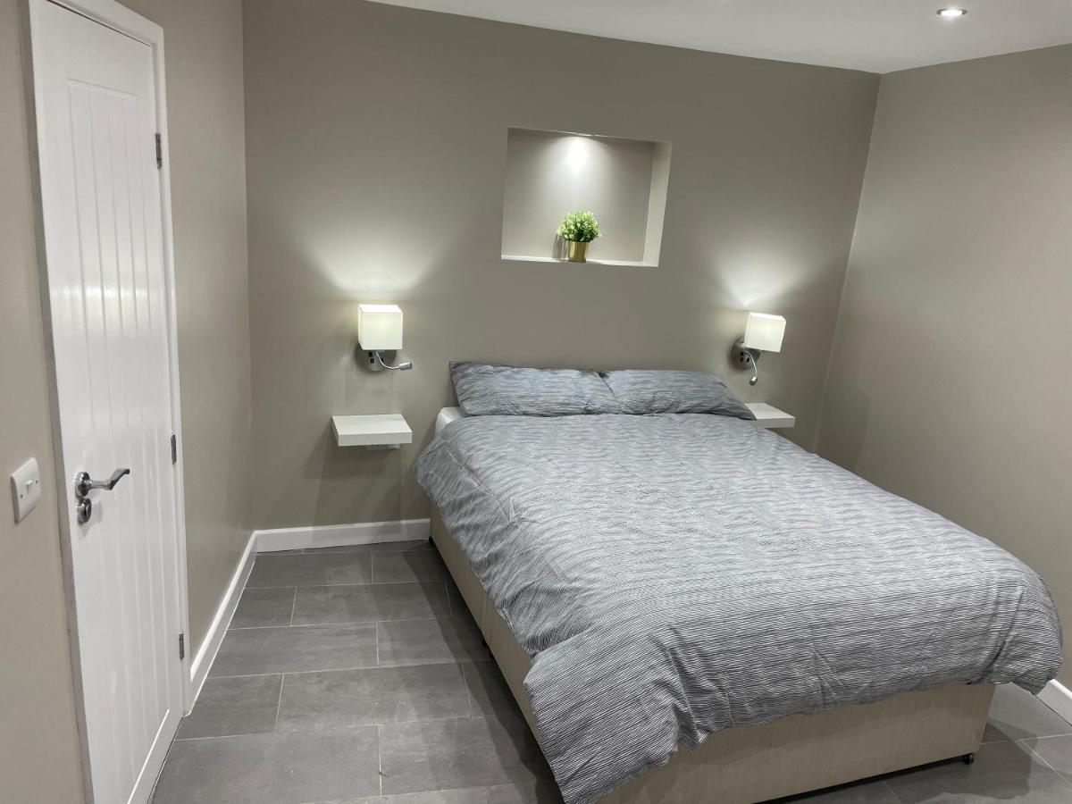 One Bedroom Apartment Goodmayes Екстериор снимка