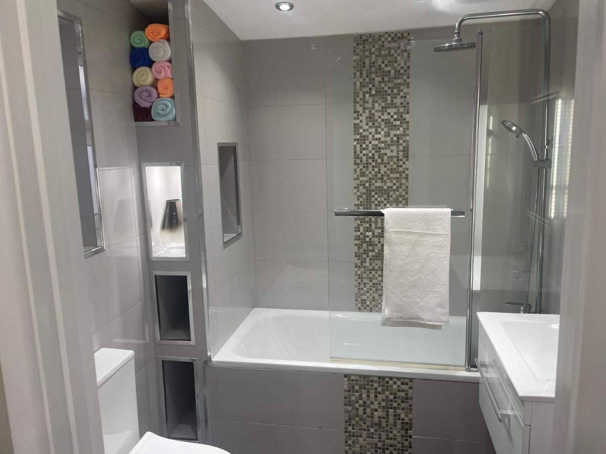 One Bedroom Apartment Goodmayes Екстериор снимка