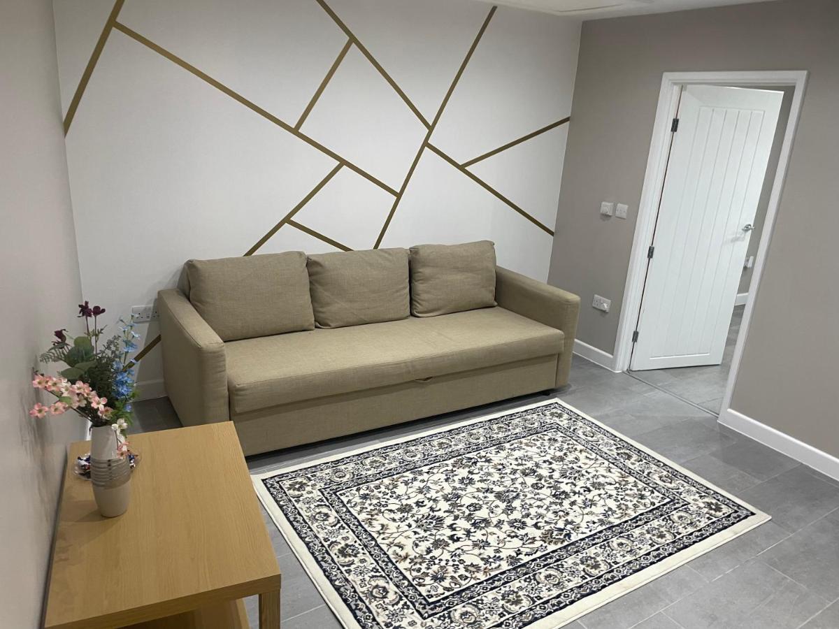One Bedroom Apartment Goodmayes Екстериор снимка